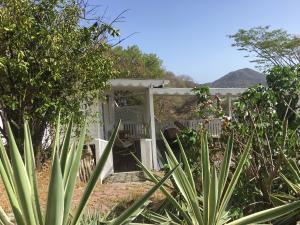 Bungalow from side